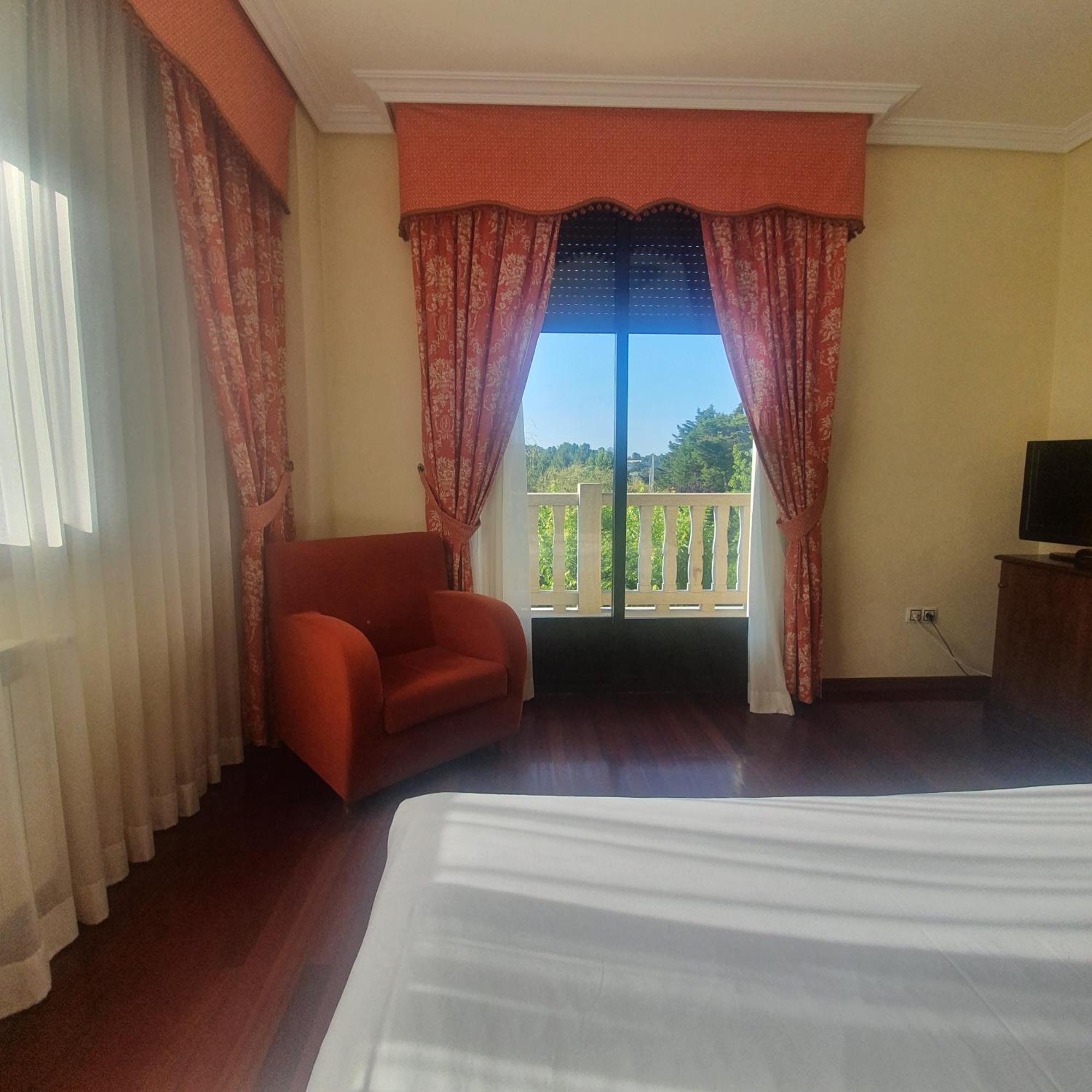 Pazo De Monterrei Hotel Ourense Room photo